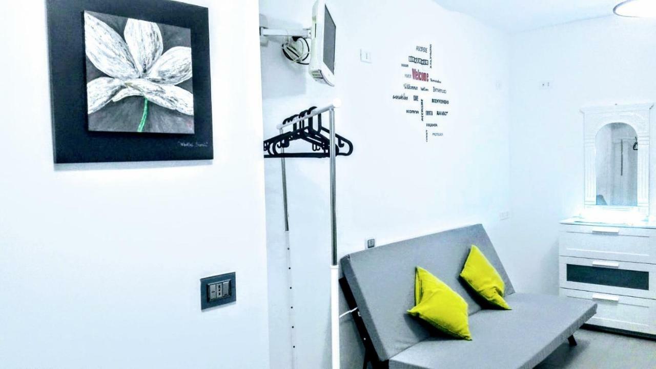 House Mattia Apartment Bari Exterior photo